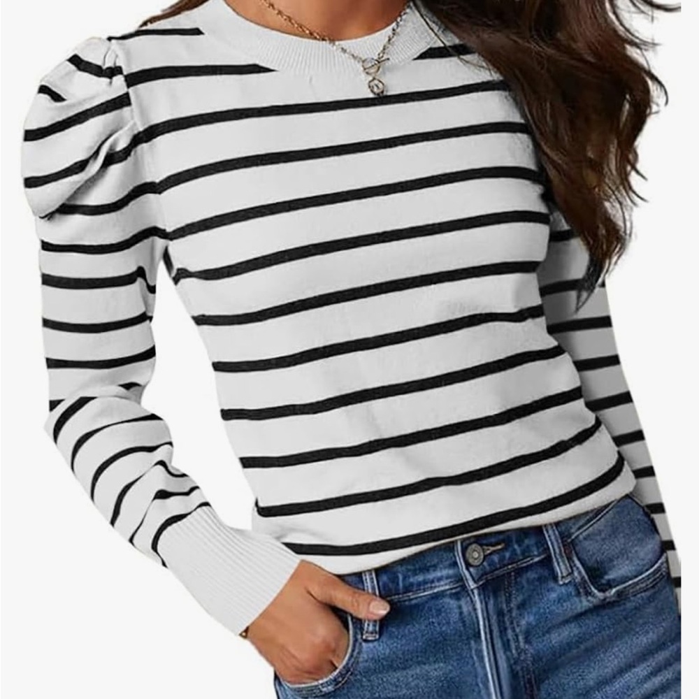 Black and White Fitted Long Sleeve Sweatshirt